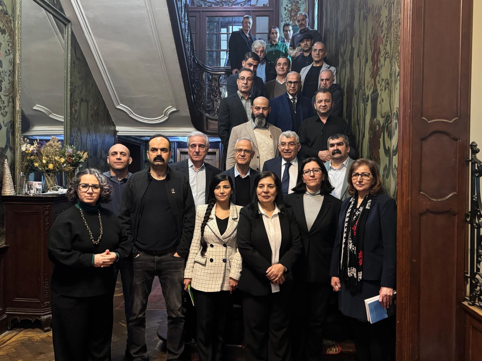 کۆبوونەوەی بەشداربوانی کۆبوونەوەی تایبەت بە لێکدانەوەی دۆخی هەنووکەیی ئێران و ڕۆژهەڵاتی کوردستان  لە برۆکسێل